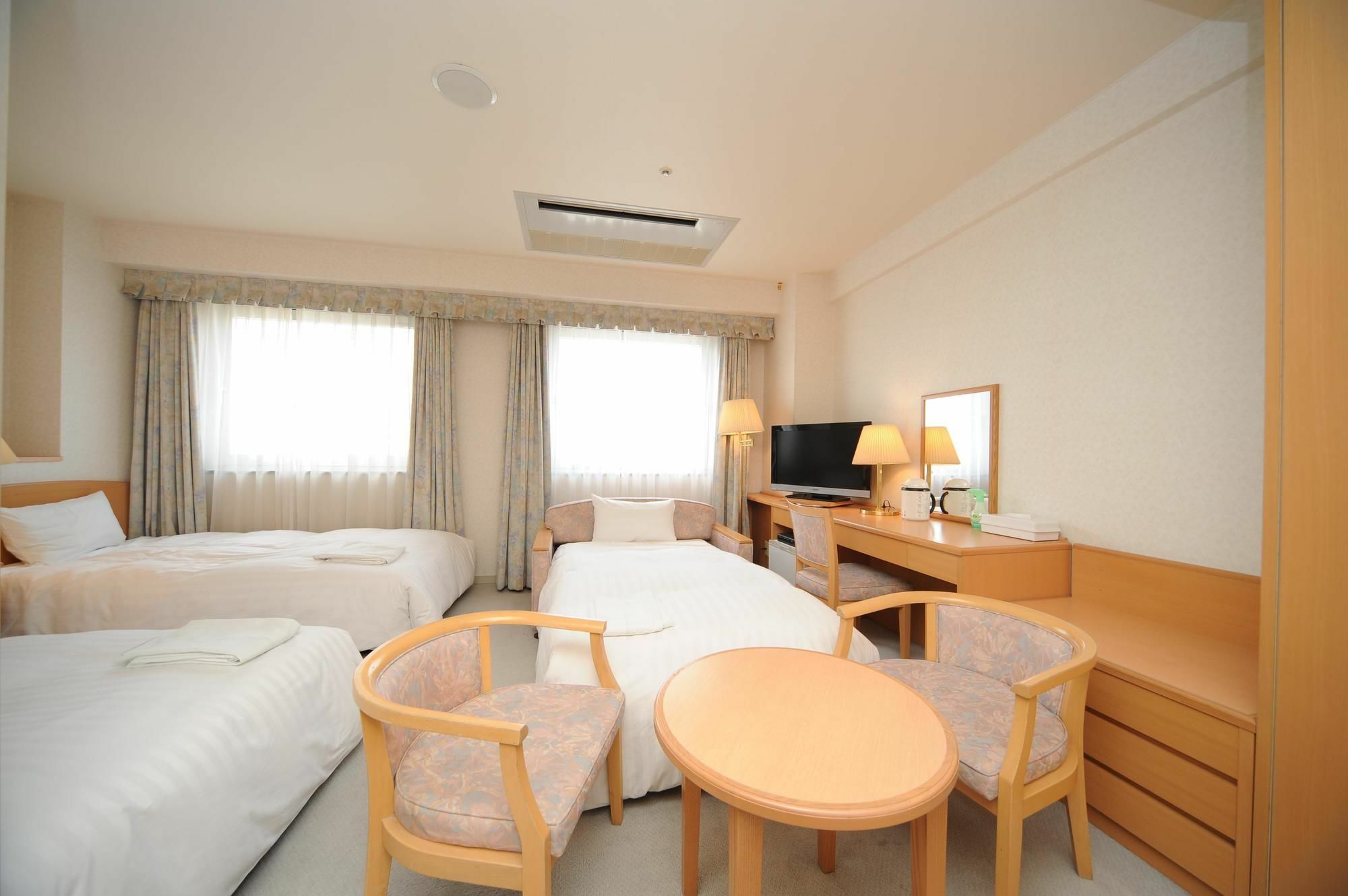 Bright Park Hotel Kochi  Bagian luar foto